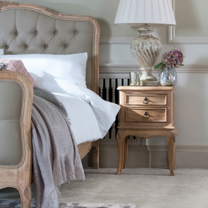 Table de chevet minimaliste en bois Mindi massif avec finition en bois naturel pour chambres, maisons et hôtels - Product Image 3