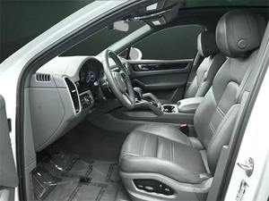 2023 pour Cayenne Coupé conduite à gauche - Product Image 3