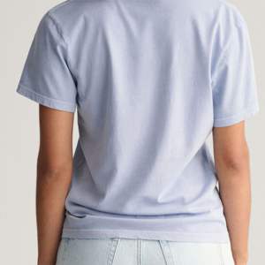 Camiseta Sunfaded de alta calidad para mujer: cómoda, elegante y perfecta para ropa informal y atuendos cotidianos - Product Image 6