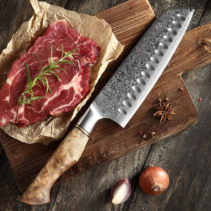 Cuchillo Santoku Profesional de Cocina de Acero de Damasco de 67 Capas con Mango de Sicomoro Figurado - Product Image 2