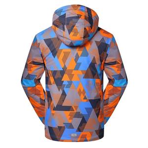 Veste de ski d'hiver Softshell pour hommes avec doublure en polaire et respirante pour les activités de plein air. - Product Image 3