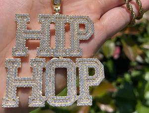 Collar con Colgante Hip Hop de Diseño Moderno y de Alta Calidad, con Nombre Personalizado, Letras con Cristales, Plateado, Joyería Personalizada para Raperos - Product Image 2