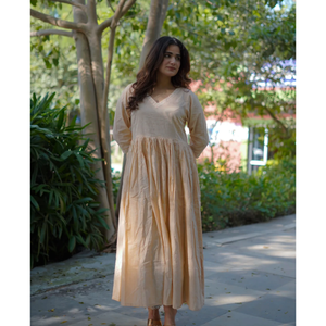 ชุดเดรสผ้าฝ้ายพิมพ์ลาย Khari แบบดั้งเดิมทรงบาน ดีไซน์หรูหรา ราคาสุดคุ้ม - Product Image 1