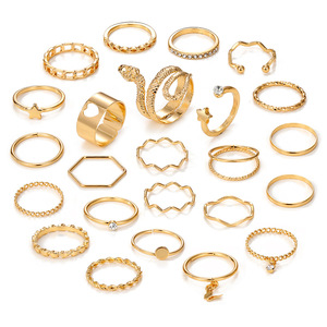 Anillo de Alambre de Aleación Chapado en Oro con Diseño de Corazón de Circonita Estilo Bohemio para Mujer, Ideal para Fiestas - Product Image 4