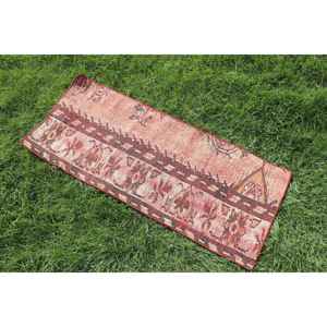 Alfombra Turca Vintage Pequeña de 1.4x3.2 pies, Alfombra de Lana Roja - Product Image 2