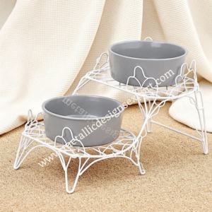 Alimentador de mascotas de metal con diseño Ins de dos niveles, cuencos de comida dobles elevados, acabado seguro de doble plato único para gatos y perros - Product Image 4