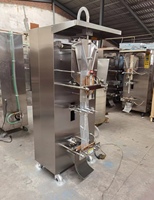 Machine automatique d'emballage liquide de sac de poche Machines d'emballage eau lait Sauce soja, remplissage boisson vin de riz Machines d'emballage