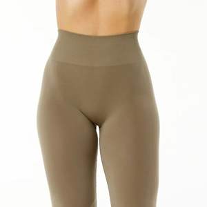 Tissu tricoté sans couture 51% Polyamide 38% Polyester 11% élasthanne taille haute fuselée pas doré Legging sans couture pour femmes - Product Image 6