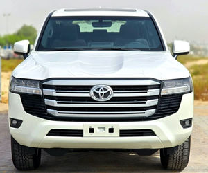 Toyota Land Cruiser GXR 3.5L propre, modèle 2026, avec moteur V6 biturbo de 3.5L produisant 409 chevaux et 650 Nm de couple - Product Image 1