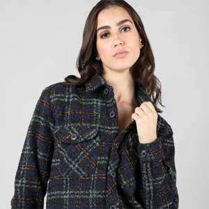 "Veste boutonnée à carreaux surdimensionnés pour femmes-Veste en flanelle douce et chaude pour temps froid" - Product Image 6
