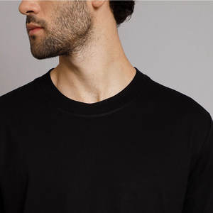 เสื้อยืดและกางเกงของผู้ชายแบบมีกระเป๋าผ้าฝ้ายระบายอากาศได้ดีคุณภาพสูงสไตล์พรีเมี่ยม - Product Image 2