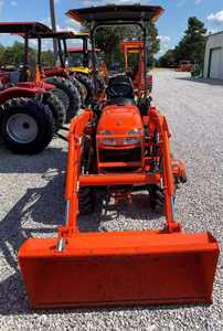 Trouvez des offres similaires pour un tracteur KUBOTA M62 TLB LOADER BACKHOE d'occasion, en bon état, à prix avantageux, 62 ch. - Product Image 3