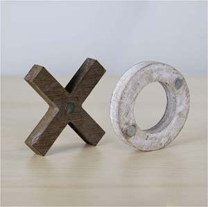 Des hippocampes et des coquillages. Plateau de jeu tic-tac-toe en bois Les hippocampes sont roses et les coquillages sont bleus avec des lignes blanches 2025 - Product Image 5