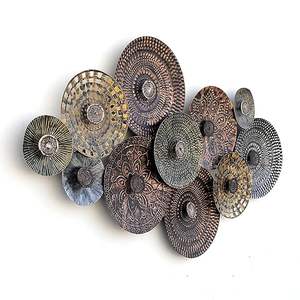 Décoration murale en métal Parfait pour vivre Suspension en métal doré - Product Image 3