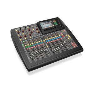 Console de mixage numérique X32 à 32 canaux et 16 bus avec fonction Total Recall V4.0 - Product Image 4