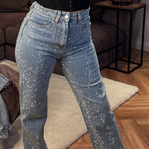 กางเกงยีนส์ผู้หญิงทรงหลวมสไตล์วินเทจ สีฟ้าอ่อนฟอกแบบเบา ประดับคริสตัล ระบายอากาศได้ดี เป็นมิตรกับสิ่งแวดล้อม เหมาะสำหรับฤดูร้อน - Product Image 1