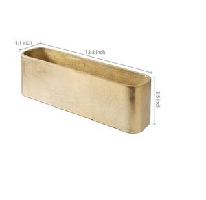 Ensemble de pots à fleurs suspendus modernes en aluminium argenté, durables, de forme carrée, avec un design décoratif martelé - Product Image 6
