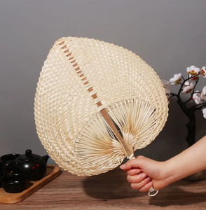 Éventails à main écologiques-Fait à la main à partir de bambou et de feuille de palmier pour décoration tropicale et cadeaux - Product Image 3