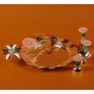 Lujosa Bandeja de Plata Alemana Tradicional con Flores para Pooja, Decoraciones y Rituales para Bodas Indias, Uso en Festivales - Product Image 2