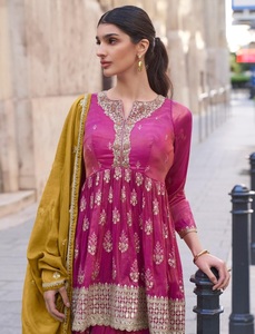 ชุดเดรสปาร์ตี้ผ้าชิโน่ประดับเพชรลายดอกไม้ซักได้ประดับด้วยผ้าชีฟองฟรีไซส์ - Product Image 5