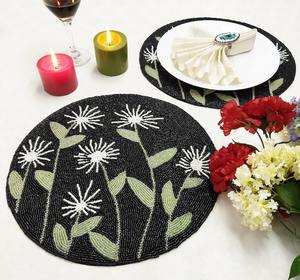 แผ่นรองจานลายใบไม้ประดับลูกปัดหลากสีสัน สไตล์หรูหรา แรงบันดาลใจจากฤดูใบไม้ร่วง งานปักมือ เป็นมิตรกับสิ่งแวดล้อม เหมาะสำหรับงานแต่งงาน ปรับแต่งได้ แบบดั้งเดิม - Product Image 2