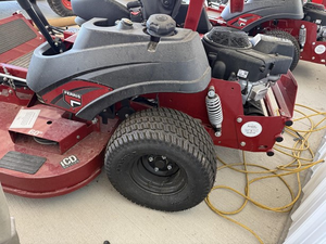 Cortadora de Césped Comercial de Giro Cero Ferris IS700ZB2760 de 60 Pulgadas 2024, 27HP Briggs Stratton CXi, Cortadora con Suspensión Hydro-Gear ZT3200 - Product Image 5