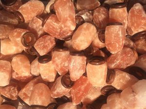 โคมไฟเกลือคริสตัลหินหิมาลัยสีชมพูใช้ตกแต่ง2-3kgs ทรงเกลือปากีสถาน - Product Image 2