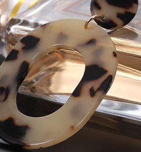 Belleworld ต่างหูอะคริลิครูปทำจากเรซินสำหรับผู้หญิงต่างหูรูปดอกไม้รูปทรงเรขาคณิตพร้อมการ์ดรูปดวงจันทร์ออกแบบได้ตามต้องการ - Product Image 2