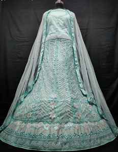 Lehenga choli ตาข่ายปักเลื่อมงานตัดเย็บแบบหนา3เมตร Flair สำหรับงานปาร์ตี้ฤดูหนาว - Product Image 2