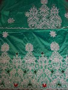 Blusa de punto con cuentas bordadas a mano para mujer de calidad superior Tipo de estampado de primavera tejido transpirable con logotipo frontal - Product Image 2