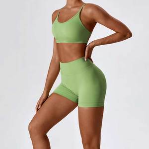 Conjunto Deportivo para Mujer Hecho en Pakistán, Precio Económico, Cómodo, Venta en Línea - Product Image 1