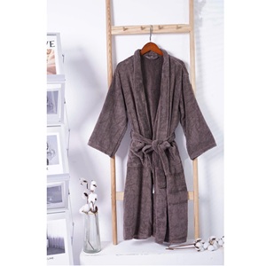 Batas de manga corta de lujo con cremallera de tiro alto de 780 gramos, albornoz de Color sólido tejido de algodón 100% suave de secado rápido de Vietnam - Product Image 3