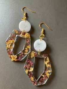 Boucles d'oreilles tendance en résine personnalisées Boucles d'oreilles géométriques en résine pour femmes - Product Image 2