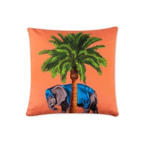 Cuscino Decorativo Quadrato con Chiusura a Cerniera |   Stampa Digitale su Cotone |   Design Animale |   Le Cirque Du Marrakech di Excelsa - Product Image 1