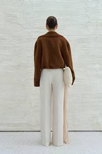 Chaqueta de Invierno para Mujer ODM, Elegante Chaqueta Corta AMARA de Alpaca, Estilo Holgado, Cuello de Solapa Grande, Nuevo Diseño, Abrigos para Mujer - Product Image 5