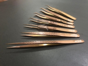 Pince à épiler incurvée en acier chirurgical inoxydable rose doré, testée à la main, précision antistatique, durable, outil d'extension de cils volumineux - Product Image 6