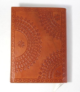 Cuir marron véritable fait à la main en coton recyclé avec motif gaufré sur le devant avec logo imprimé de chèvre pour l'écriture - Product Image 6