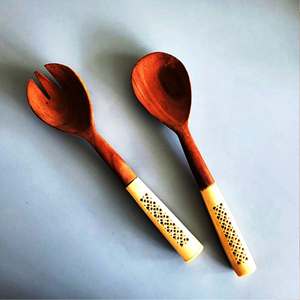 Meilleur vendeur Ensemble de serveurs à salade en bois avec poignée en résine Écologique Passe au lave-vaisselle Outils à salade Cuisine Maison Fabriqué en Inde - Product Image 5