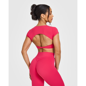 เสื้อครอปเบอร์รี่บลูมของผู้หญิงเสื้อครอปแบบรวมแขนสั้นผ้าโพลีเอสเตอร์เนื้อนุ่มยืดหยุ่นเสื้อครอปฟิตเนสสำหรับผู้หญิง - Product Image 3