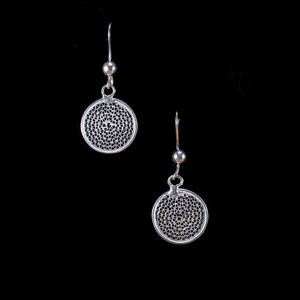 Pendientes de tuerca luminosos de alto grado superventas, brillo brillante de alta calidad directo del proveedor indio - Product Image 1