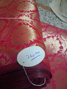 Telas de Mezcla de Seda/Brocado Allure Hechas a Medida, Tejidos Radiantes de Color Sólido, Estilo Dobby Anti-Pilling, Listas para Enriquecer la Moda con un Toque Audaz - Product Image 3