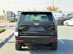 NUOVISSIMO Cadillac Escalade Sport Platinum SUV 2025, 499 CV, 7 Posti, 8 Cilindri, Cambio Automatico, Benzina, Guida a Sinistra - Product Image 6