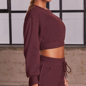 เสื้อครอปท็อปทันสมัยสุดหรูเสื้อสเวตเตอร์คอตตอนผ้าฟลีซโพลีเอสเตอร์ลำลองพร้อมโลโก้ด้านหลังสำหรับกีฬาฤดูหนาวในปากีสถาน - Product Image 3