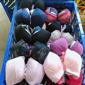 Soutien-gorge d'occasion de Taiwan - Product Image 2