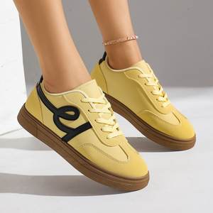 Chaussures de sport basses en caoutchouc pour femmes, automne 2025, lacets inclus, hauteur supérieure réduite de 10 cm, chaussures plates, catégorie de produits - Product Image 1