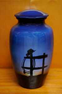 Urne funéraire moderne pour cendres humaines, thème « Dernière Balade du Cowboy », en aluminium écologique, articles funéraires - Product Image 4