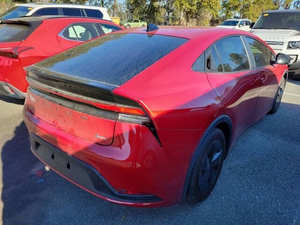 สภาพดีเยี่ยม รถยนต์มือสอง Toyota Prius LE ปี 2026 - Product Image 4