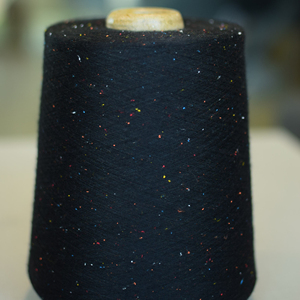 Fil tourné par anneau de polyester teint par dopant élevé dans la nuque colorée 40/1 pour le tricotage et le tissage prix d'usine à vendre. - Product Image 1