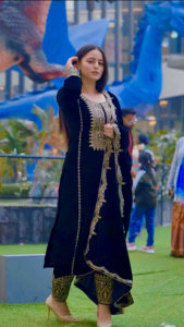 เครื่องแต่งกายชาวชาติพันธุ์แบบดั้งเดิมปักลวดลายชุดแต่งกายสไตล์อินเดีย - Product Image 4