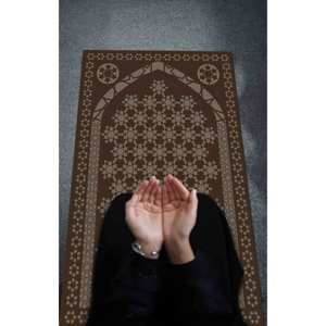 Alfombra de Oración Islámica Marrón: Elegante Alfombra Musulmana Antideslizante, Alfombra Delgada Sin Tejer - Product Image 2